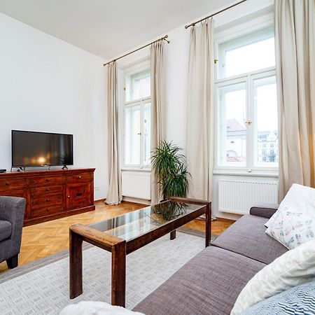 פראג Quiet Apartment In The Old Town מראה חיצוני תמונה