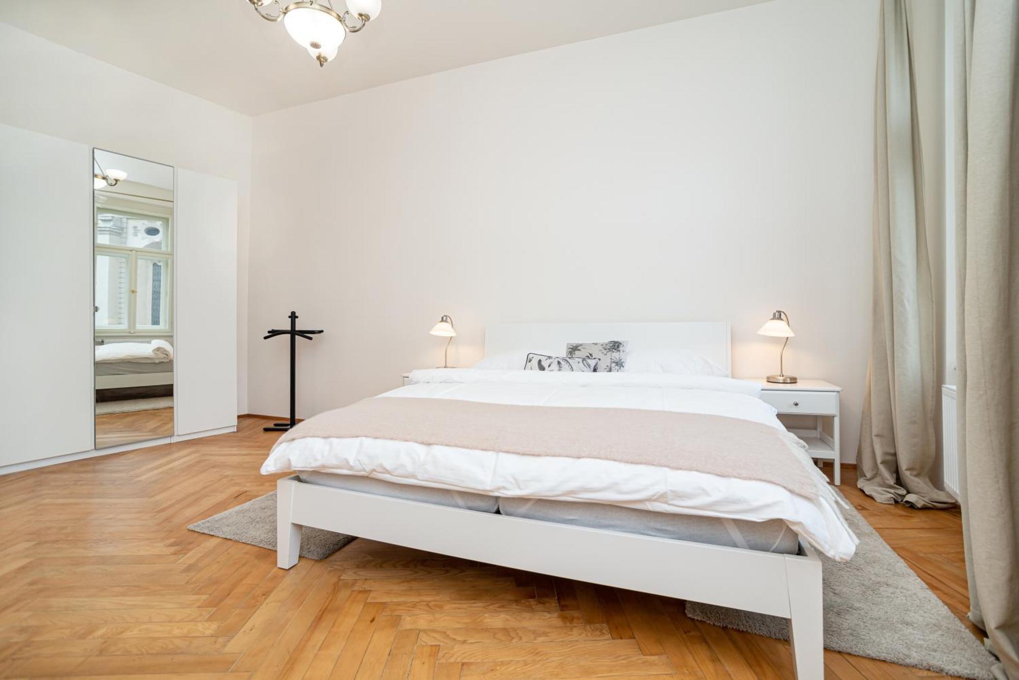 פראג Quiet Apartment In The Old Town מראה חיצוני תמונה
